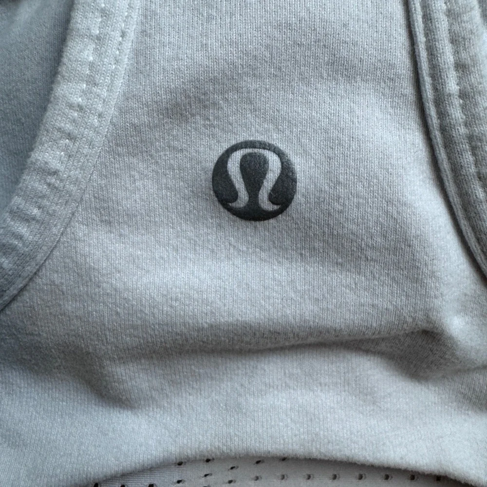 Lululemon White Racerback Tank Top with Built-in Shelf Bra Size 12 Yoga Gym